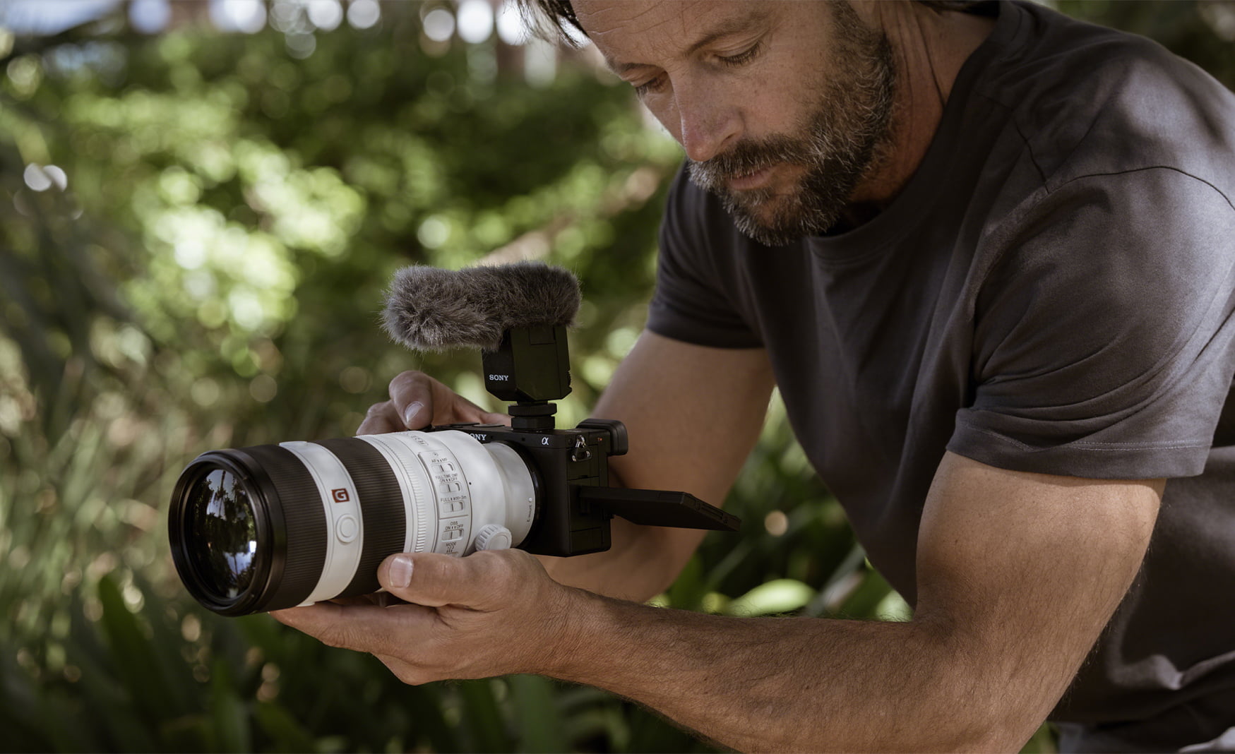 Sony a6700 en uso para grabación de video